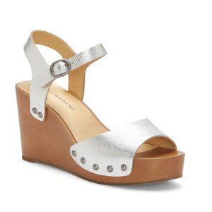 Lucky | NWT Zashti Platform Sandals